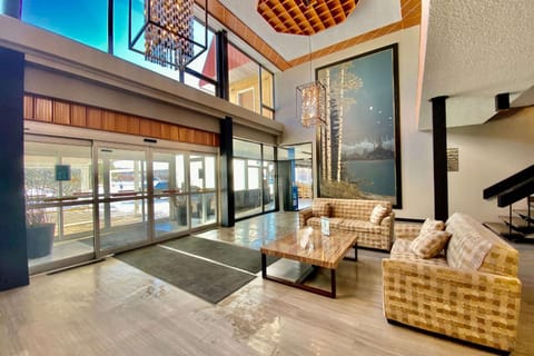 Lobby or reception, On site