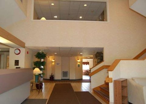 Lobby or reception, On site