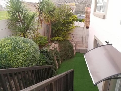 24B Kruger Cottage Bed and Breakfast in Western Cape