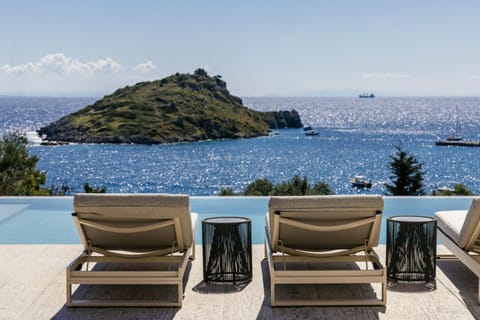 Natural landscape, Pool view, Sea view, sunbed