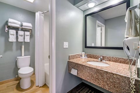 Photo of the whole room, On site