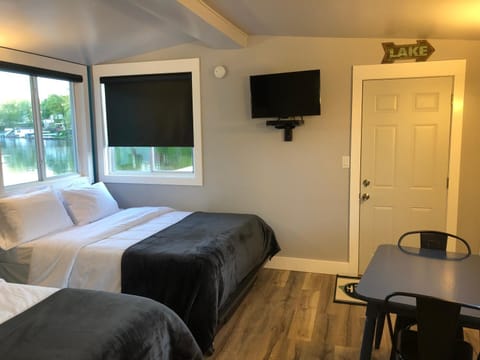 Alexander's Landing Apartment hotel in Indiana