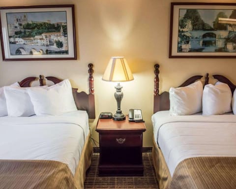 Photo of the whole room, On site