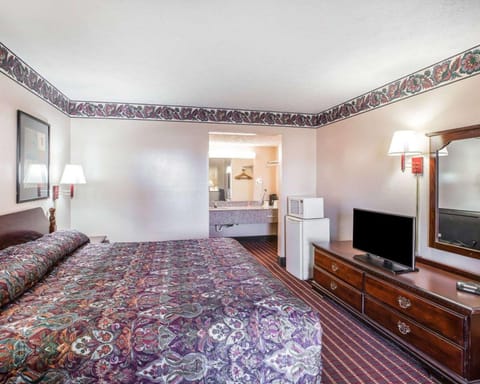 Photo of the whole room, On site