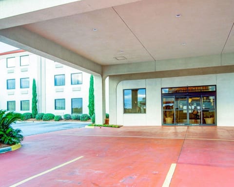 Property building, On site