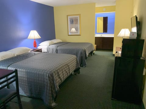 Relax Inn & Suites Motel in Dublin