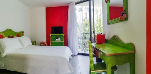 Bed, Photo of the whole room, Bedroom