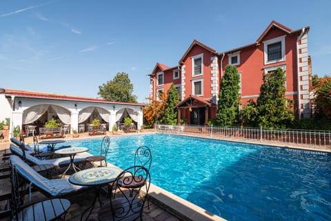 Pool view, Swimming pool, Swimming pool