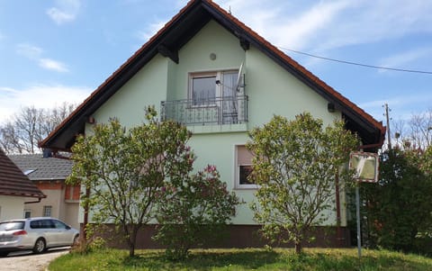 Property building, Spring