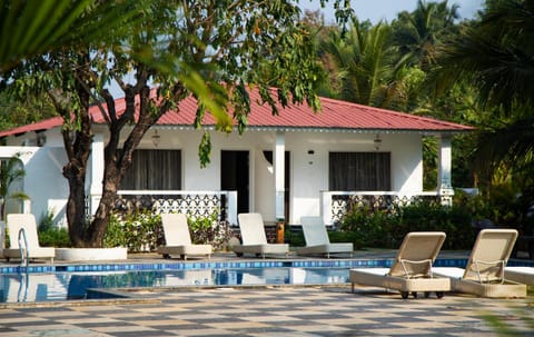 Property building, Pool view, Swimming pool