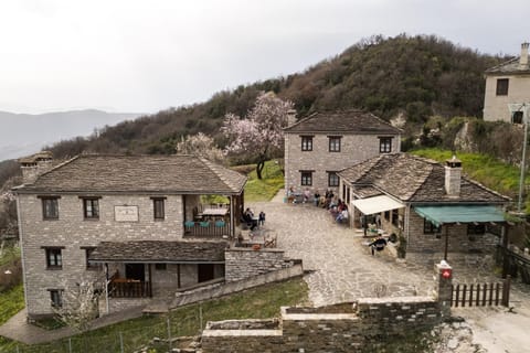 Agriogido - Rupicapra Guest Ηouse Bed and Breakfast in North Macedonia