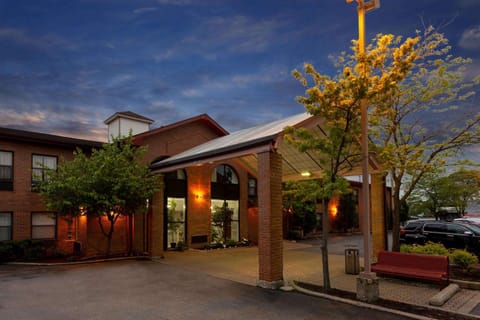 Property building, On site, Time of day, Sunset