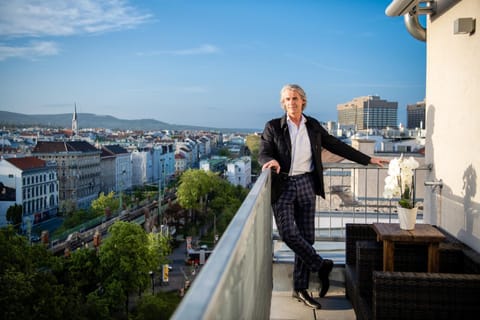 Balcony/Terrace, City view