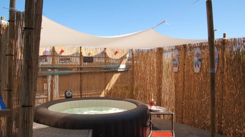 Garden, Hot Tub, Garden view