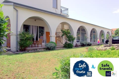 Studio apartment Gray Apartment in Šibenik