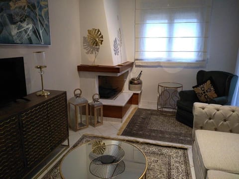Living room, fireplace