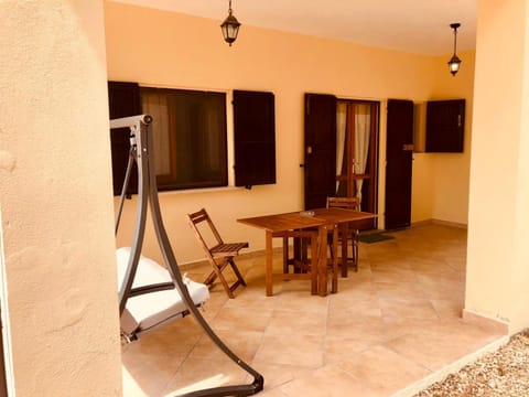 Patio, Facade/entrance