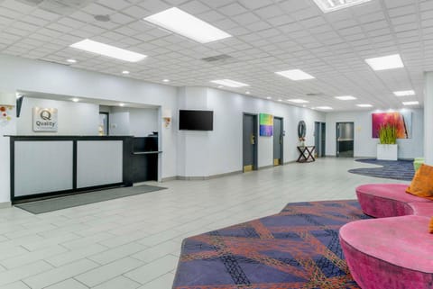 Lobby or reception, Lobby or reception