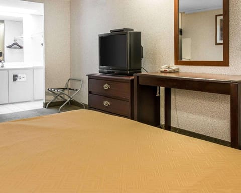 Photo of the whole room, On site