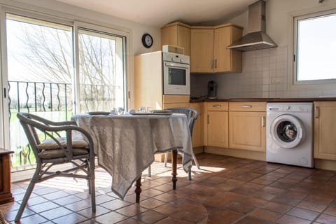 Mas l'espero Apartment in Arles