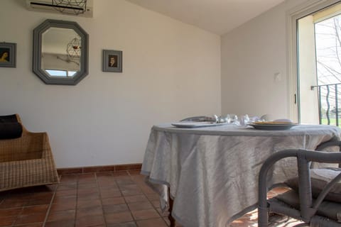 Mas l'espero Apartment in Arles