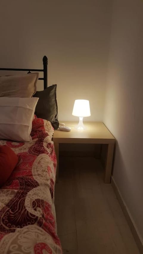 Apartment by Sepolia Metro-Ησυχη γκαρσονιερα κοντα στο Μετρό Apartment in Athens