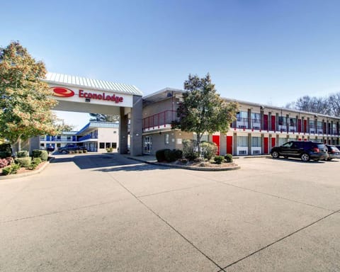 Property building, On site