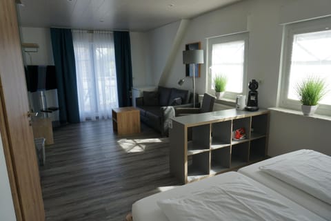 Photo of the whole room, hair dresser