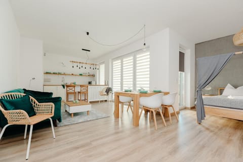 Bed, Living room, Seating area, Bedroom