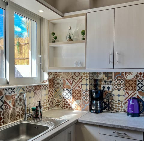 Coffee/tea facilities, Kitchen or kitchenette