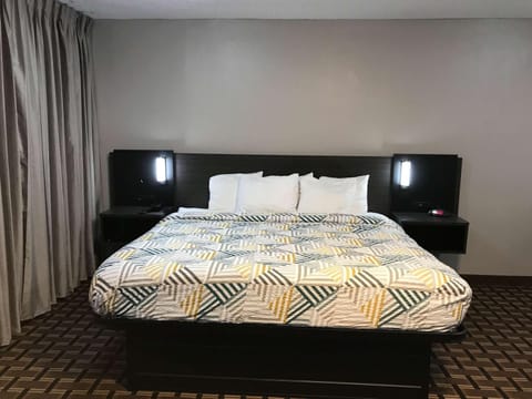 Photo of the whole room, Bedroom, On site