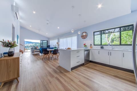 Kitchen or kitchenette, Living room, Mountain view, Sea view