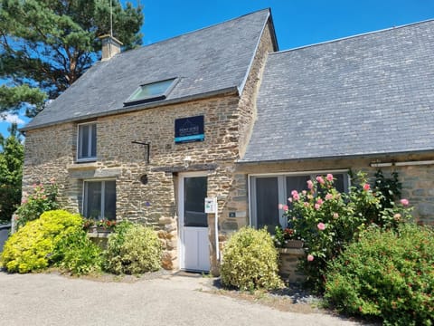 Au Mont Chez Nous # Jacuzzi & Sauna # House in Brittany