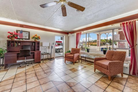 Lobby or reception, On site