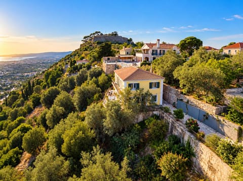 Property building, Nearby landmark, Day, Natural landscape, Bird's eye view, View (from property/room), Mountain view