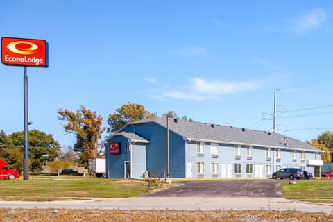 Property building, On site