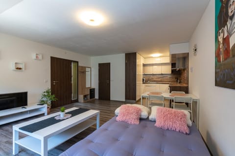 Kitchen or kitchenette, Living room, Seating area