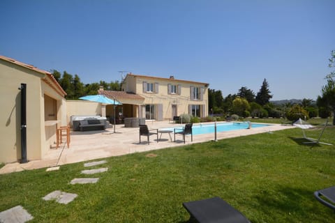 Property building, Garden, Swimming pool