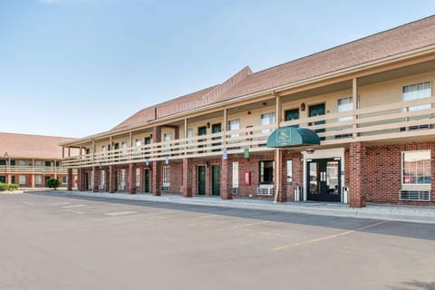 Property building, On site