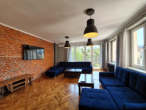 TV and multimedia, Balcony/Terrace, Living room, Photo of the whole room, Seating area
