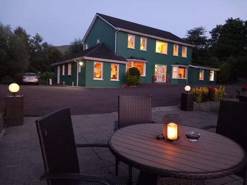 Watersedge Seaviews Bed and Breakfast in County Kerry