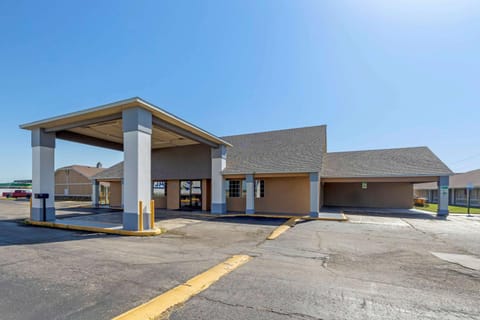 Property building, On site