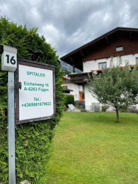 Ferienhaus Spitaler Apartment in Uderns