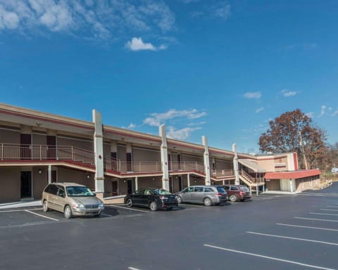 Property building, On site