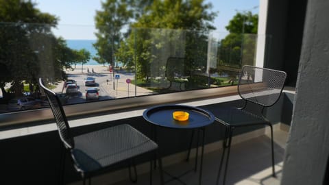 Balcony/Terrace, Sea view, Street view