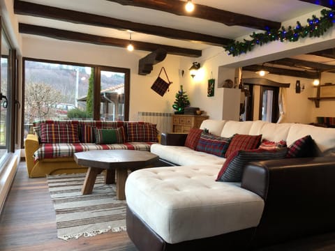 Living room, Lounge or bar, Seating area