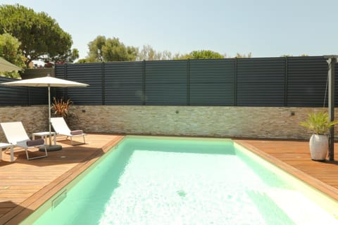 Patio, Pool view, Swimming pool, sunbed