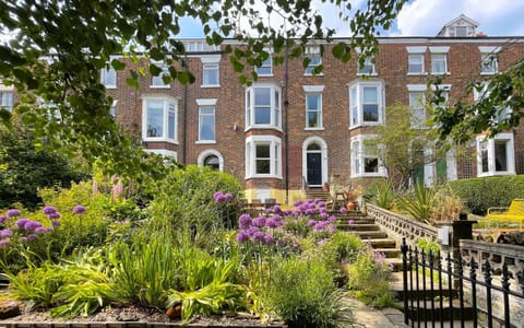 Property building, Garden, Garden view