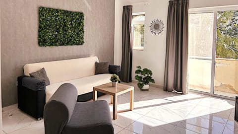 View (from property/room), Balcony/Terrace, Living room, Photo of the whole room, Seating area, heating, air conditioner