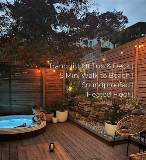 Patio, Hot Tub, Garden view